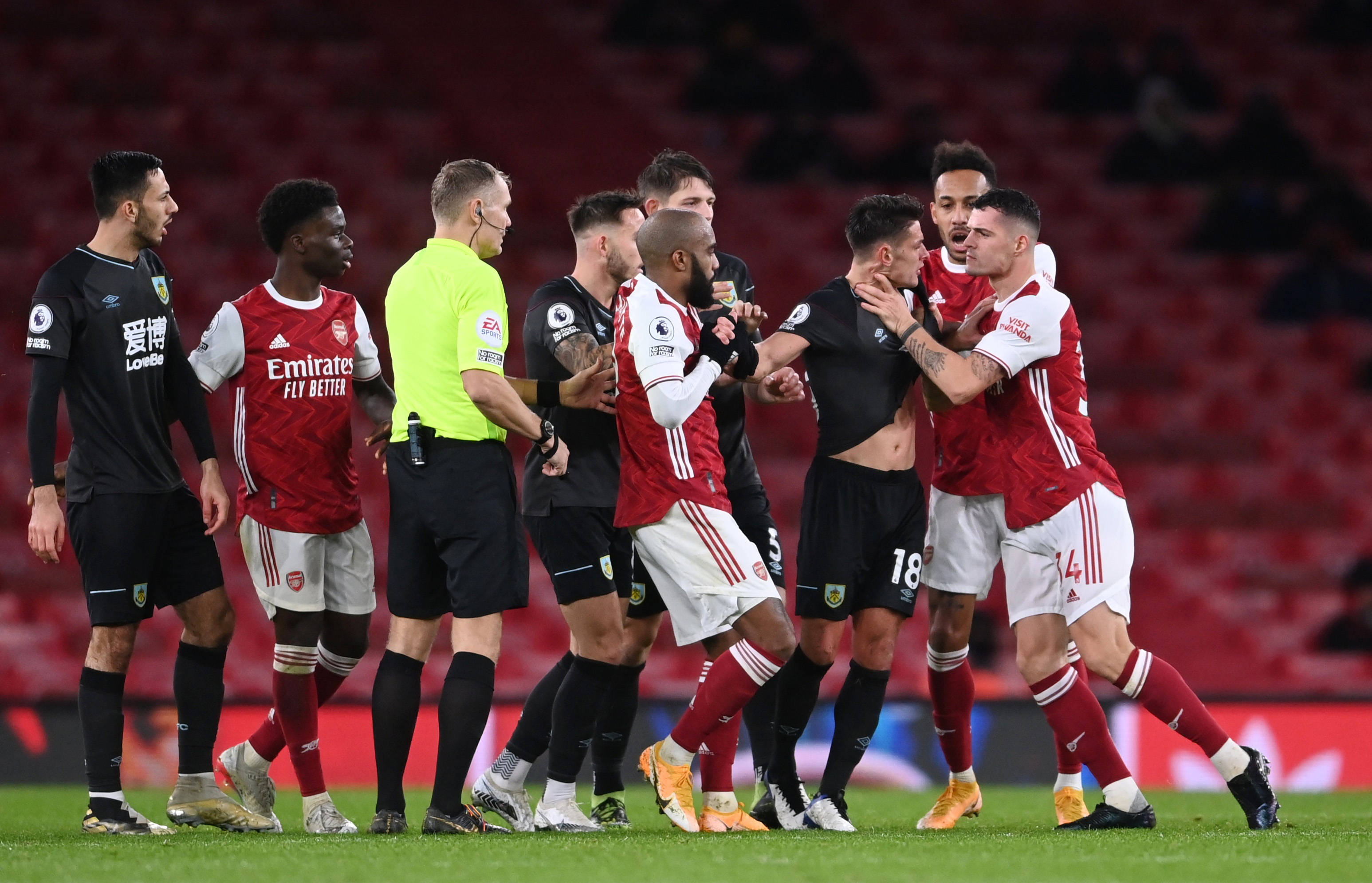 现代篮球中 现代篮球中